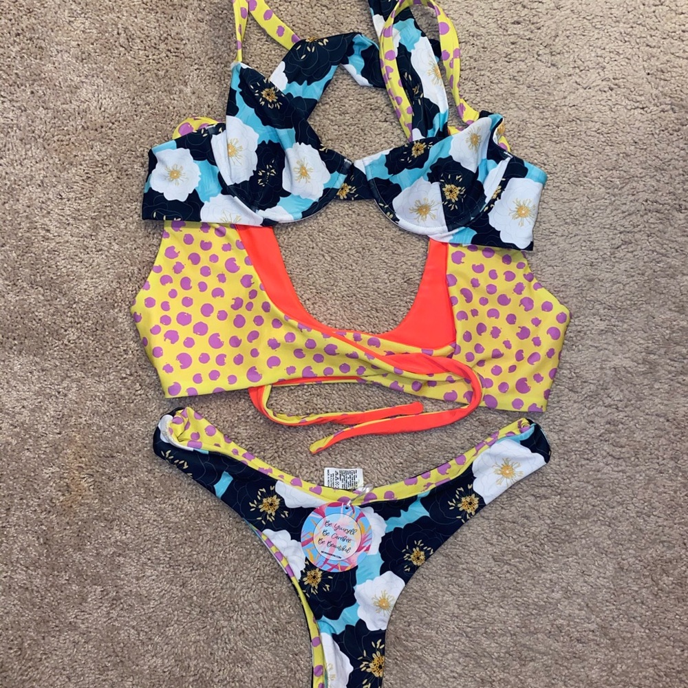 MOANA BIKINI BUNDLE